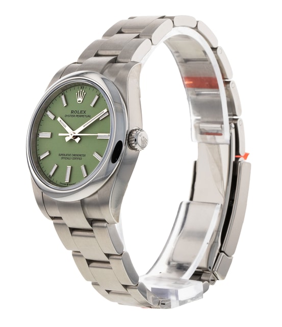 Rolex Oyster Perpetual 124200 Image 2